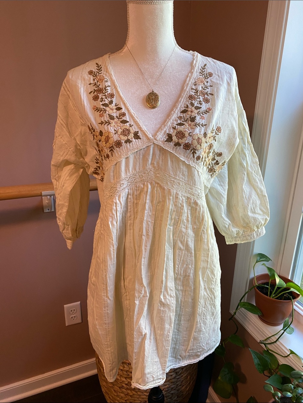 Zara embroidered tunic top S